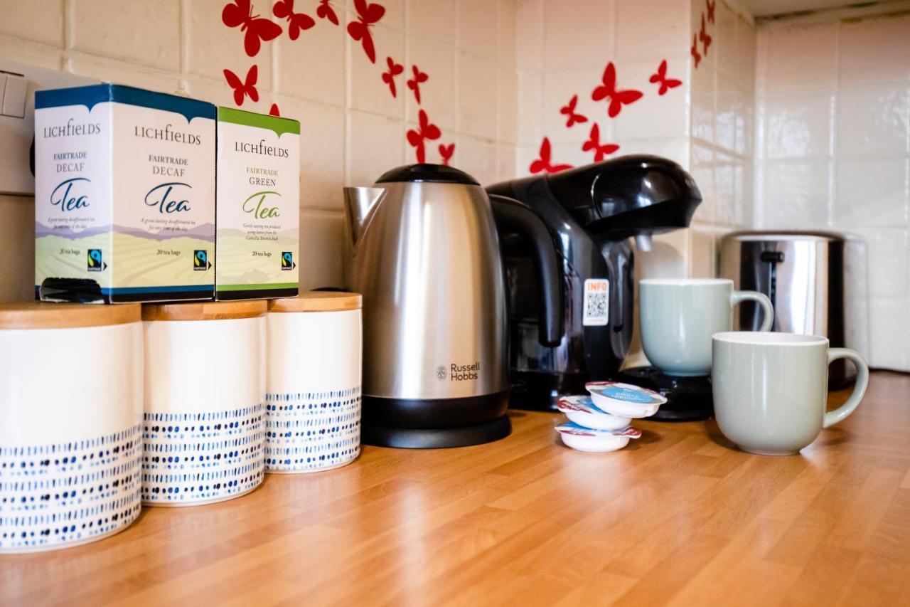 Chichester Retreat House With Free Parking エクステリア 写真