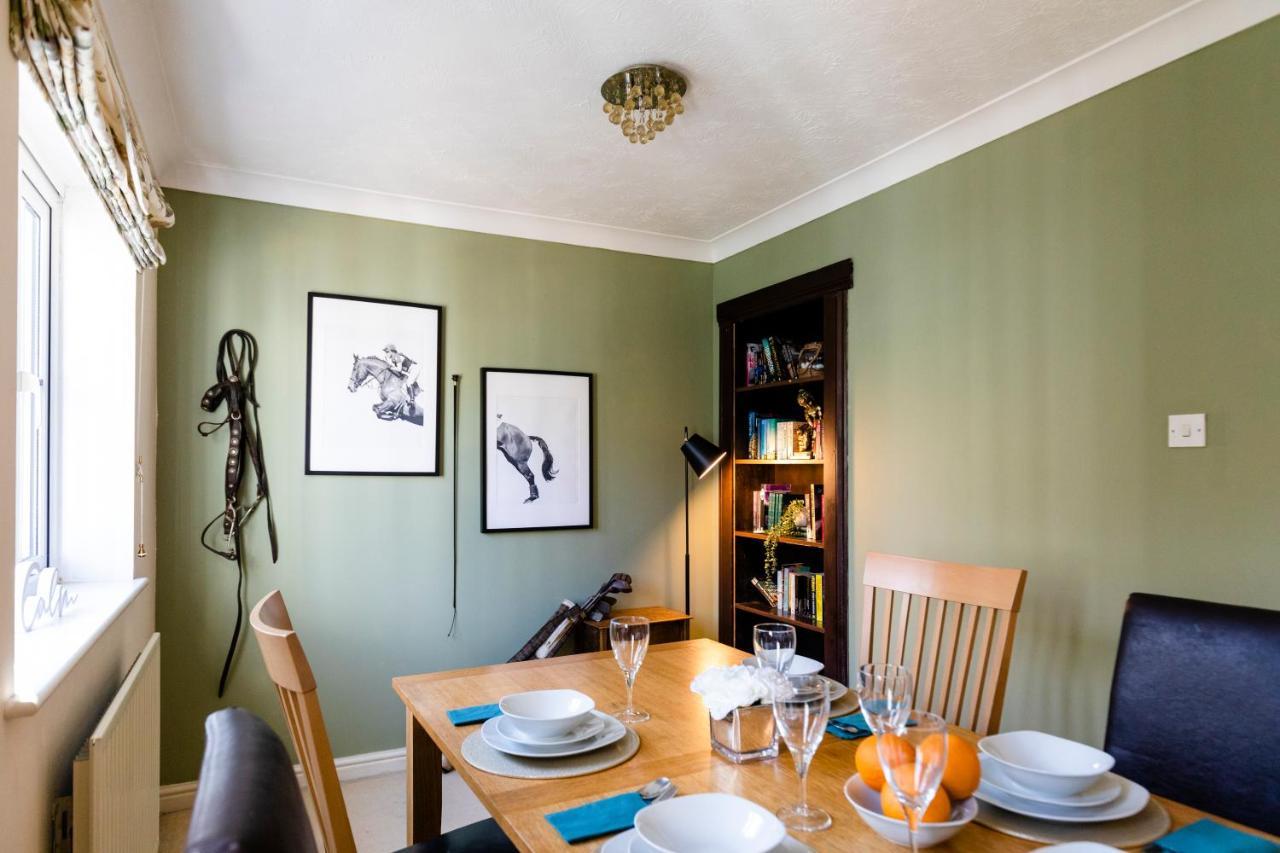 Chichester Retreat House With Free Parking エクステリア 写真