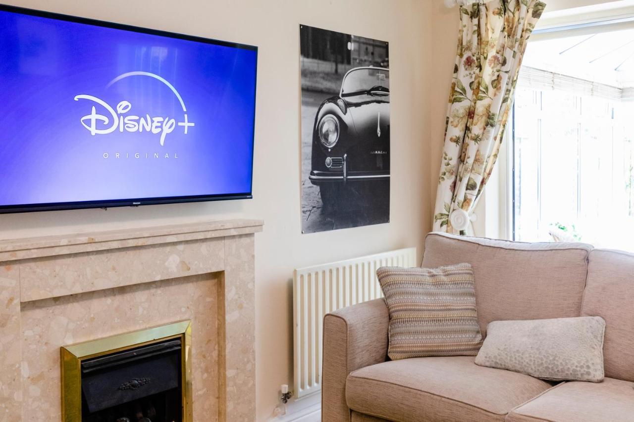 Chichester Retreat House With Free Parking エクステリア 写真