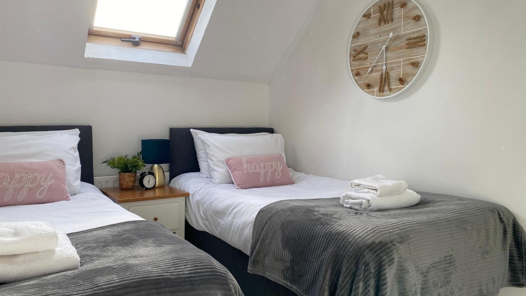 Chichester Retreat House With Free Parking エクステリア 写真