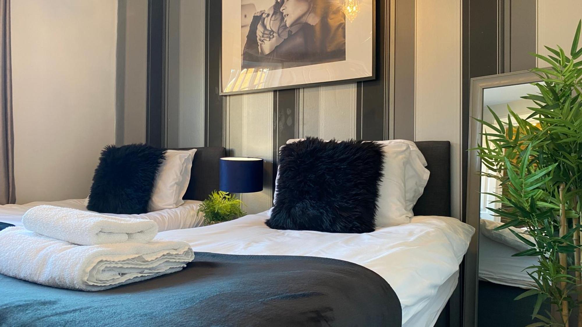 Chichester Retreat House With Free Parking エクステリア 写真