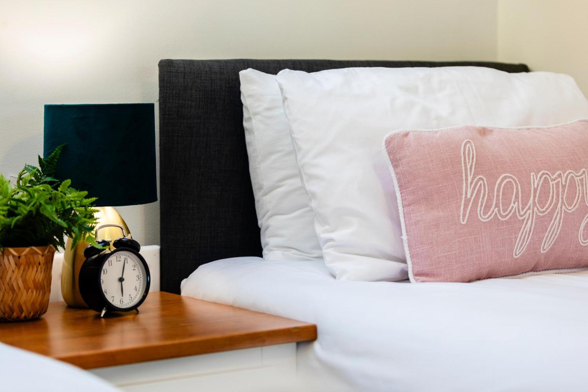 Chichester Retreat House With Free Parking エクステリア 写真
