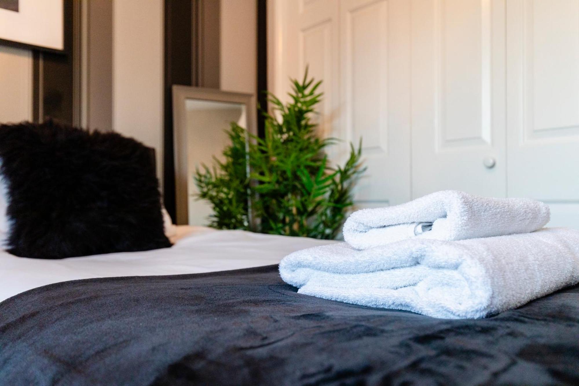 Chichester Retreat House With Free Parking エクステリア 写真