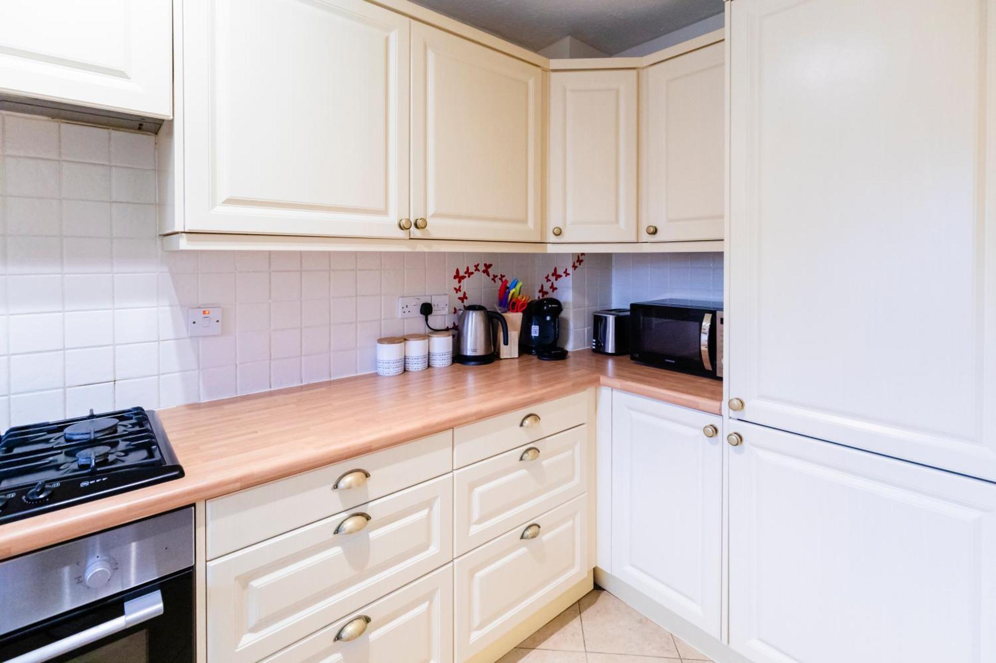 Chichester Retreat House With Free Parking エクステリア 写真