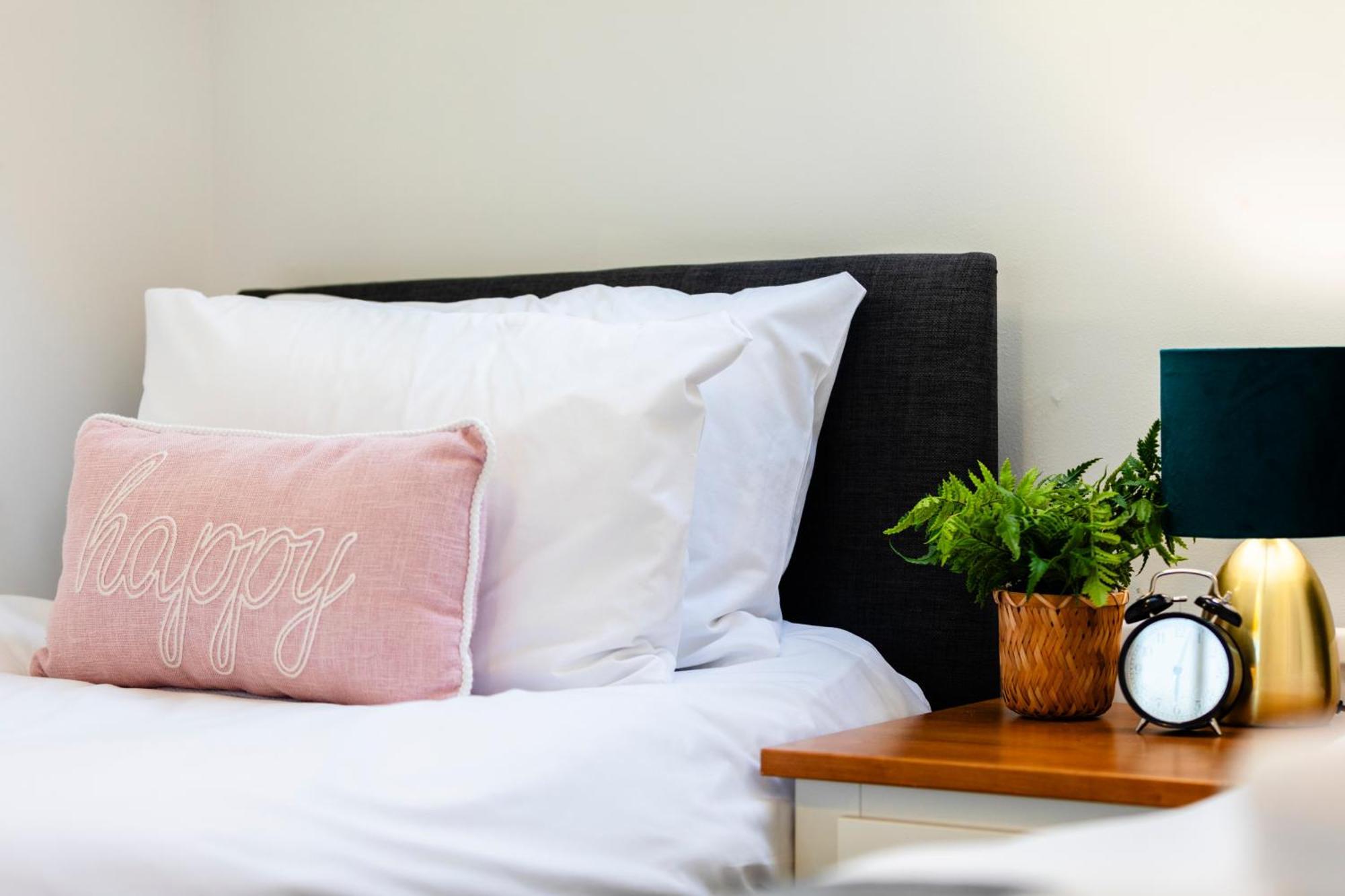 Chichester Retreat House With Free Parking エクステリア 写真