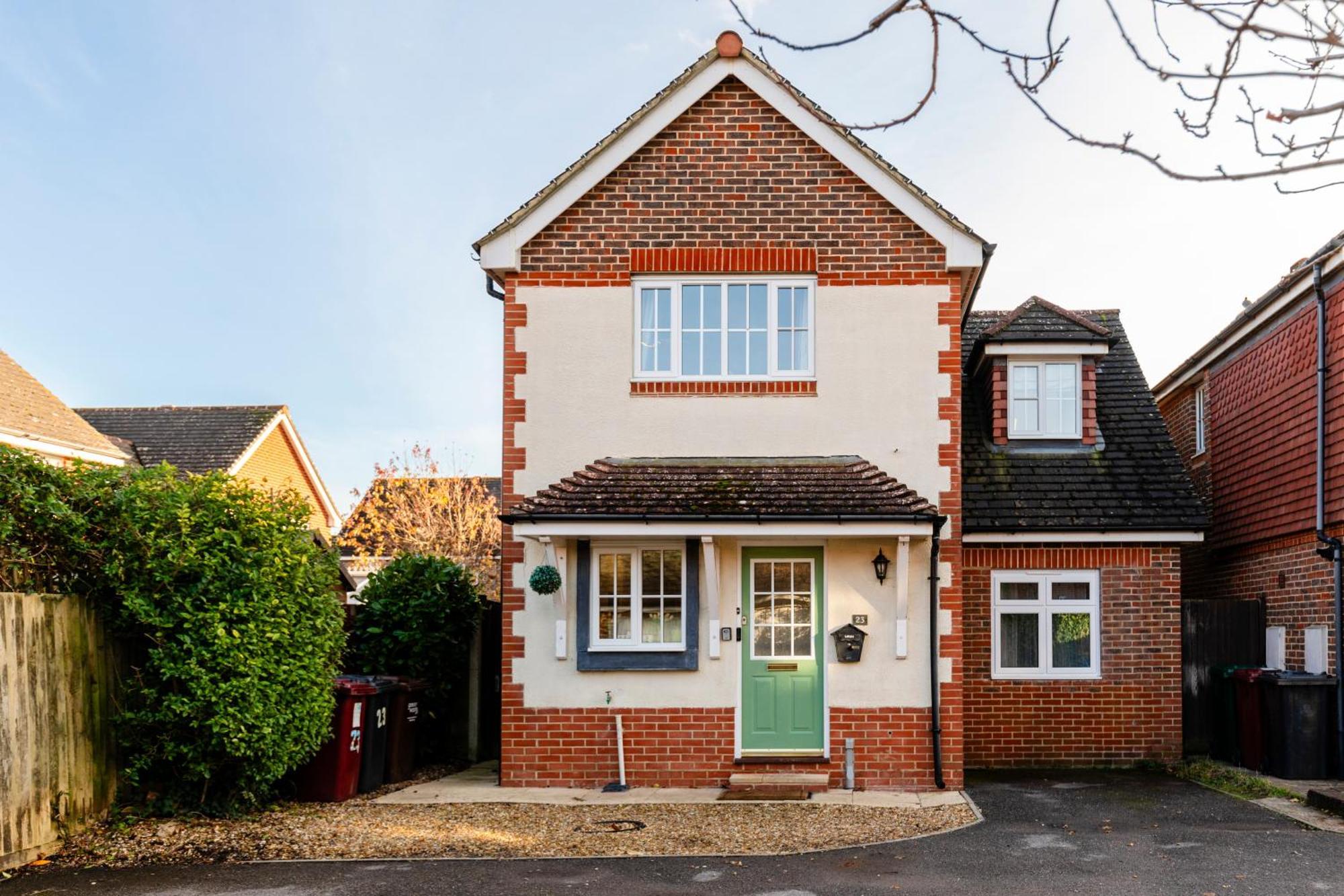 Chichester Retreat House With Free Parking エクステリア 写真
